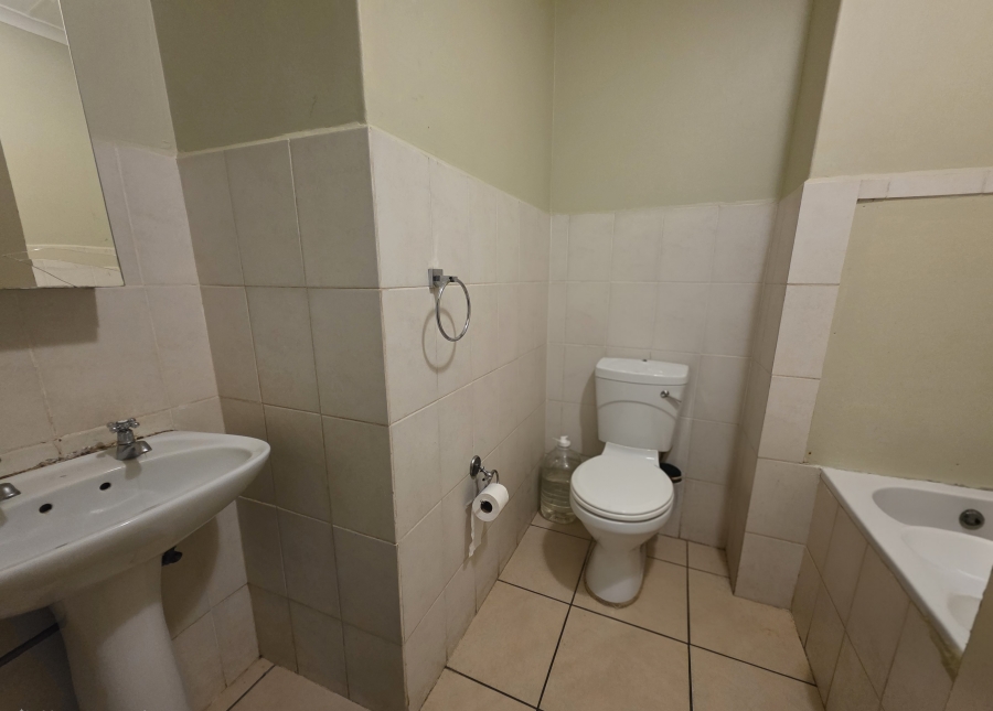 2 Bedroom Property for Sale in Empangeni Central KwaZulu-Natal