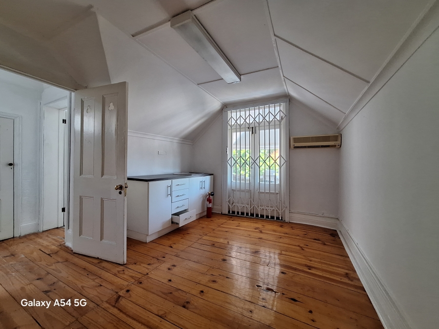 To Let 6 Bedroom Property for Rent in Morningside KwaZulu-Natal