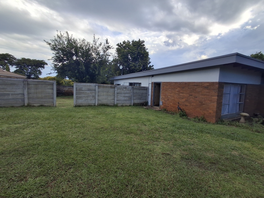 7 Bedroom Property for Sale in Sunnyridge KwaZulu-Natal