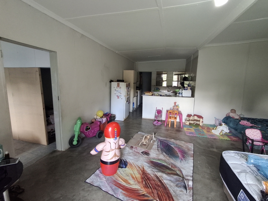 7 Bedroom Property for Sale in Sunnyridge KwaZulu-Natal