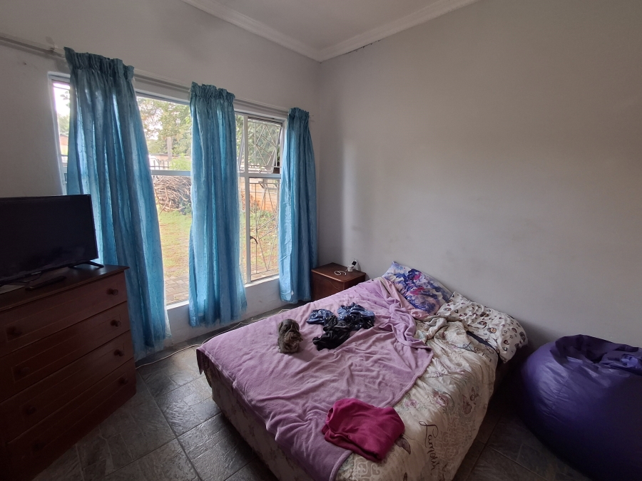 7 Bedroom Property for Sale in Sunnyridge KwaZulu-Natal