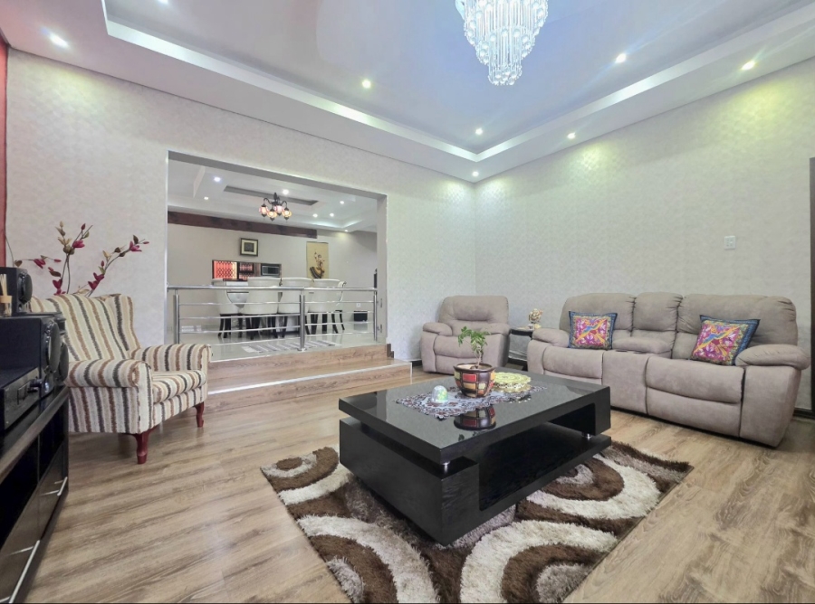 4 Bedroom Property for Sale in Amanzimtoti KwaZulu-Natal