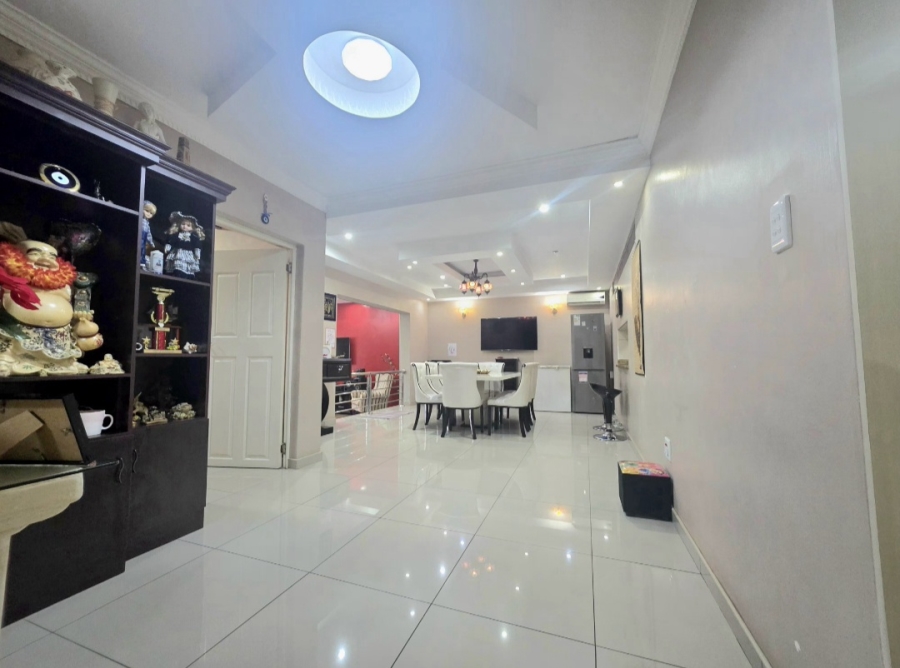 4 Bedroom Property for Sale in Amanzimtoti KwaZulu-Natal