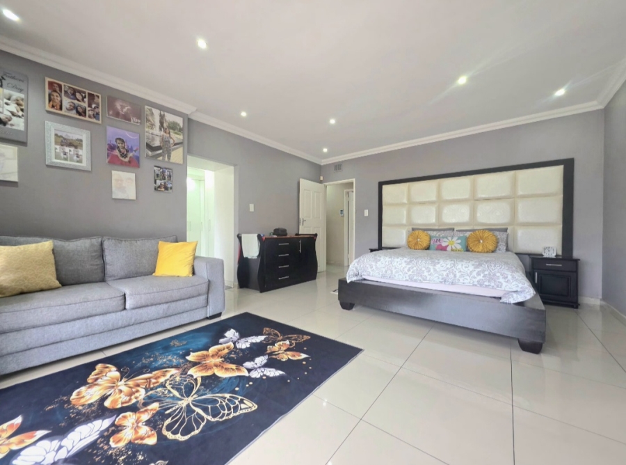 4 Bedroom Property for Sale in Amanzimtoti KwaZulu-Natal