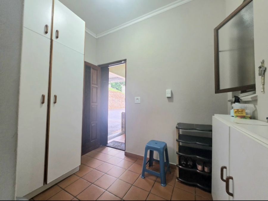 4 Bedroom Property for Sale in Amanzimtoti KwaZulu-Natal