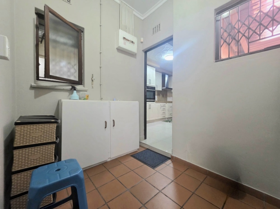 4 Bedroom Property for Sale in Amanzimtoti KwaZulu-Natal