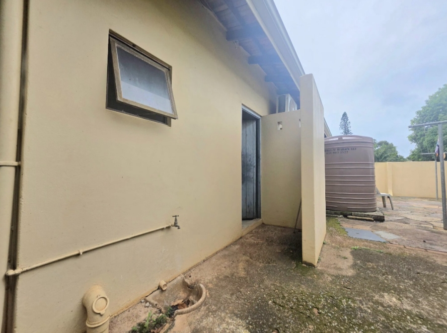 4 Bedroom Property for Sale in Amanzimtoti KwaZulu-Natal