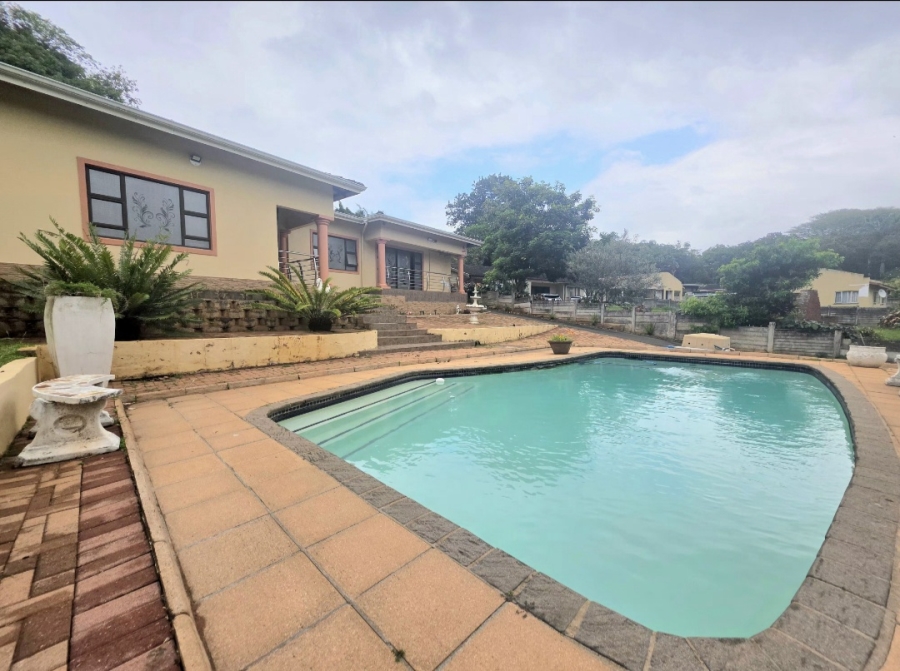 4 Bedroom Property for Sale in Amanzimtoti KwaZulu-Natal