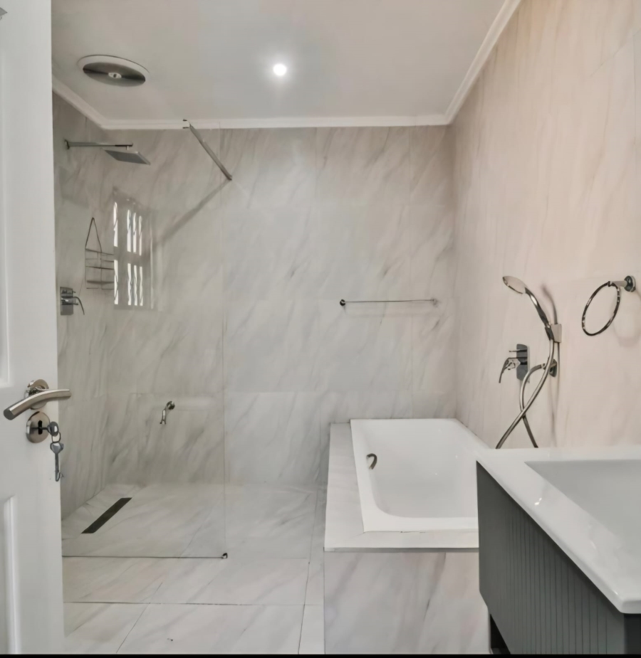 4 Bedroom Property for Sale in Dawncliffe KwaZulu-Natal