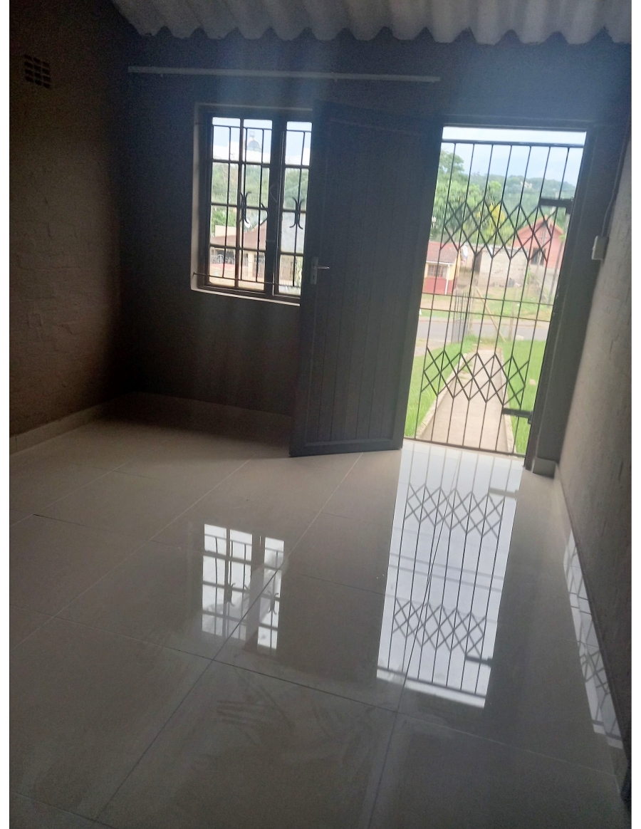 2 Bedroom Property for Sale in Chesterville KwaZulu-Natal