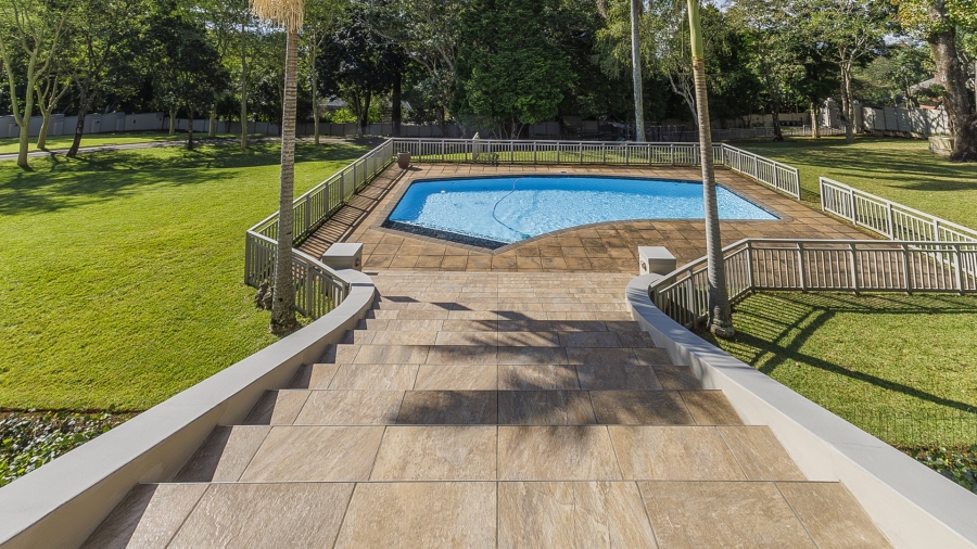 7 Bedroom Property for Sale in Kloof KwaZulu-Natal