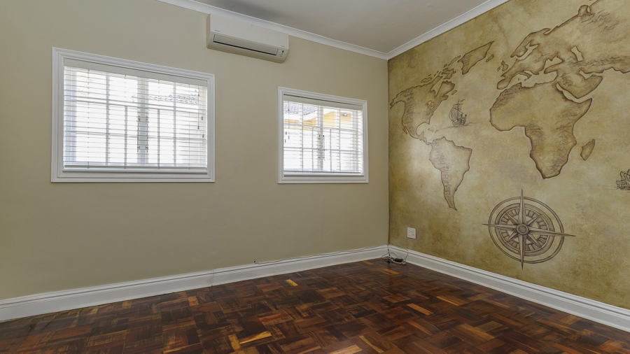 7 Bedroom Property for Sale in Kloof KwaZulu-Natal