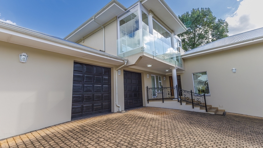 7 Bedroom Property for Sale in Kloof KwaZulu-Natal