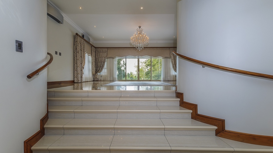 7 Bedroom Property for Sale in Kloof KwaZulu-Natal