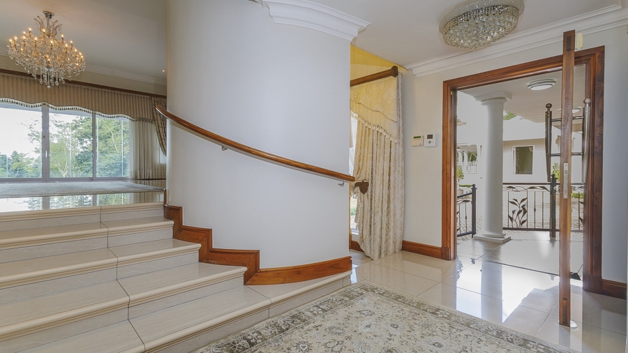 7 Bedroom Property for Sale in Kloof KwaZulu-Natal
