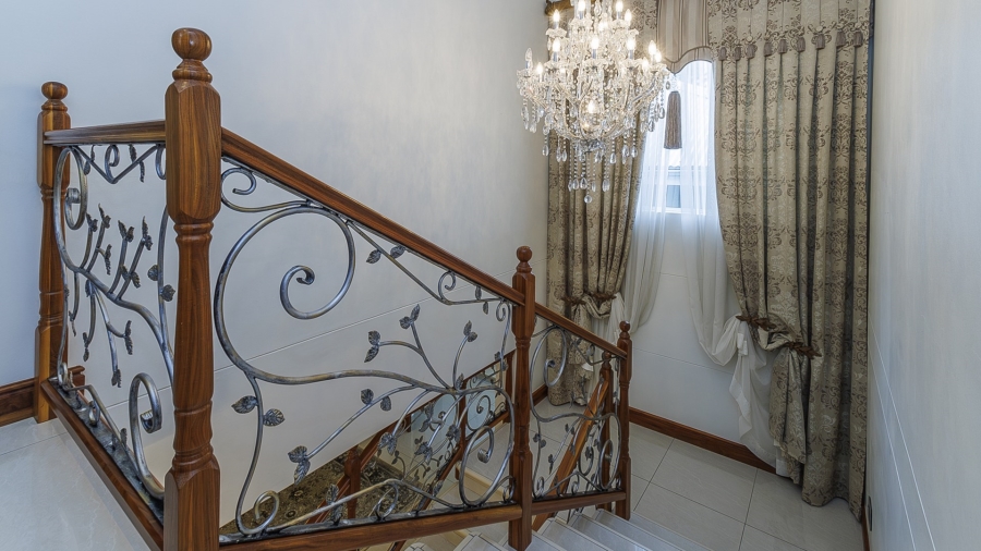 7 Bedroom Property for Sale in Kloof KwaZulu-Natal