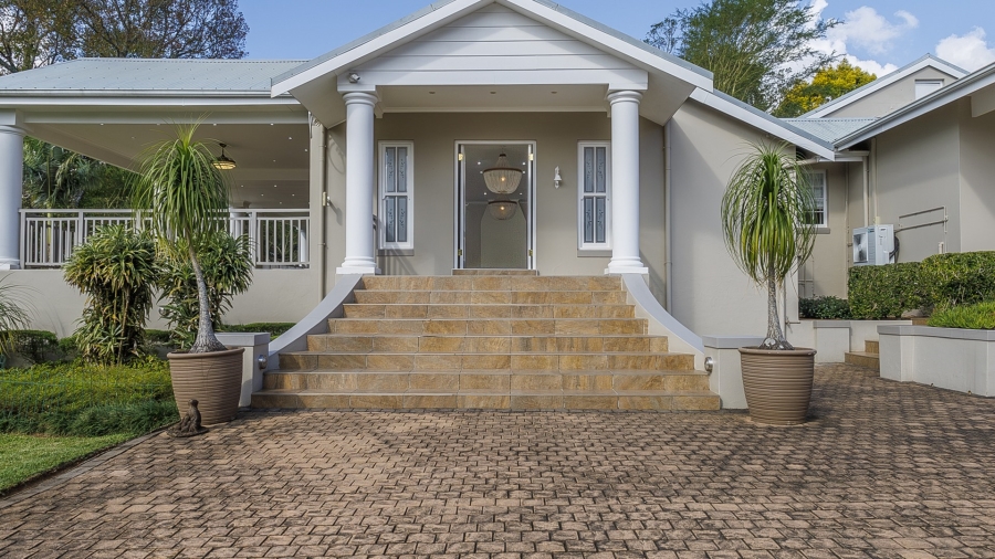 7 Bedroom Property for Sale in Kloof KwaZulu-Natal