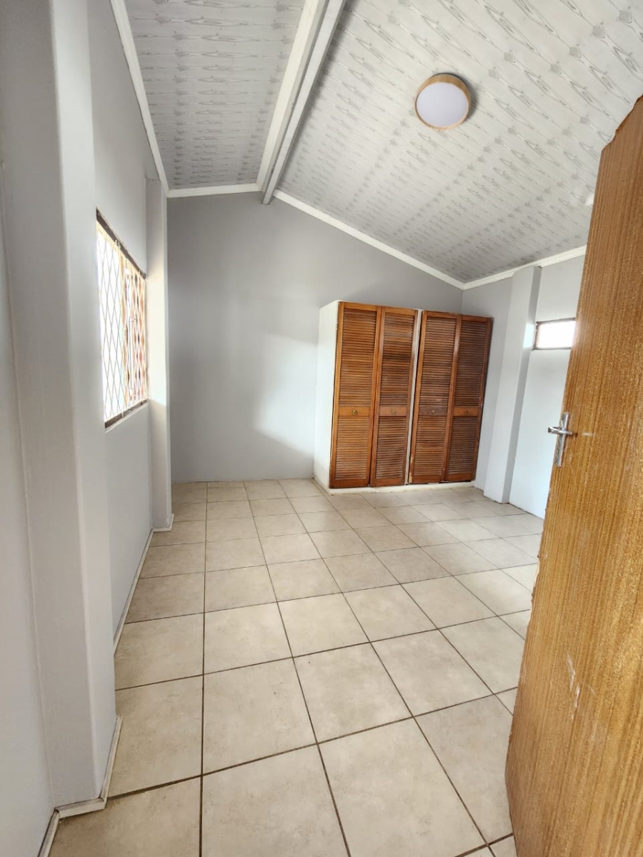 To Let 1 Bedroom Property for Rent in Winston Park KwaZulu-Natal