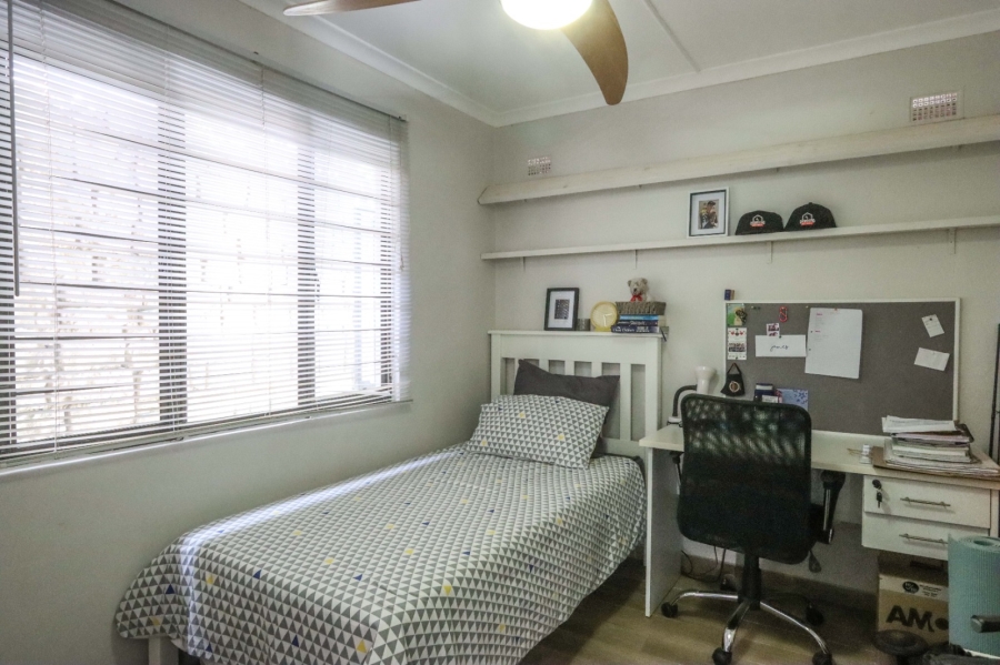 4 Bedroom Property for Sale in Dawncliffe KwaZulu-Natal