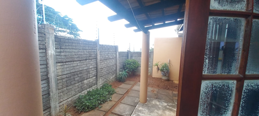 2 Bedroom Property for Sale in Umbilo KwaZulu-Natal