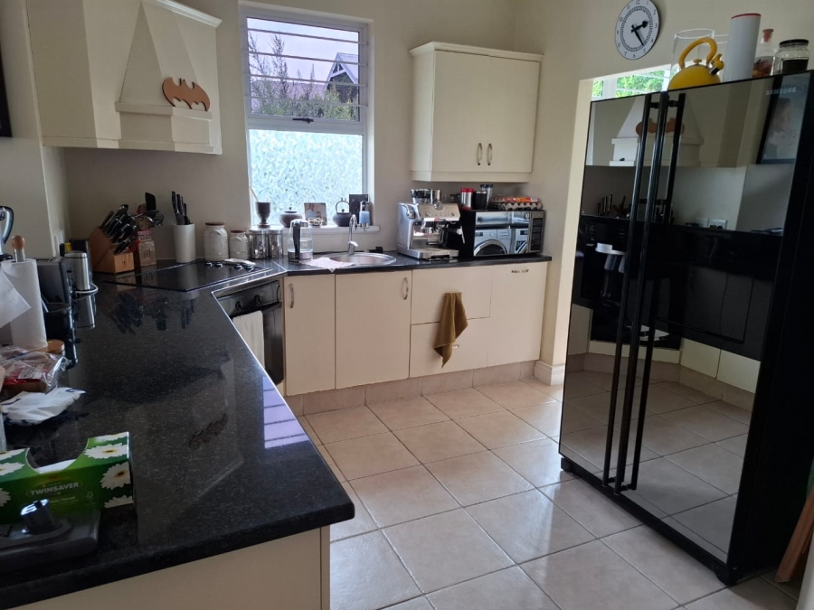 To Let 3 Bedroom Property for Rent in Assagay KwaZulu-Natal