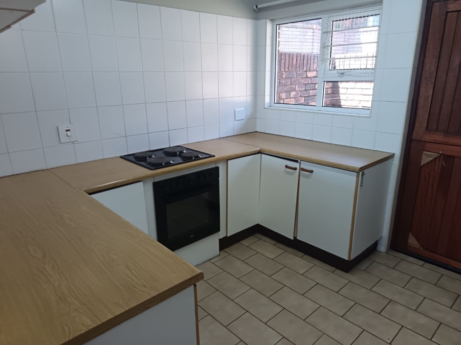 To Let 3 Bedroom Property for Rent in Athlone Park KwaZulu-Natal