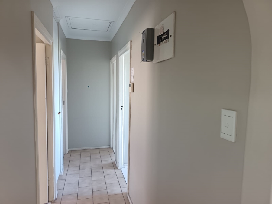 To Let 3 Bedroom Property for Rent in Athlone Park KwaZulu-Natal