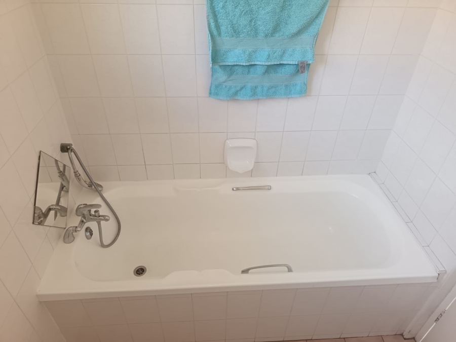 To Let 3 Bedroom Property for Rent in Athlone Park KwaZulu-Natal