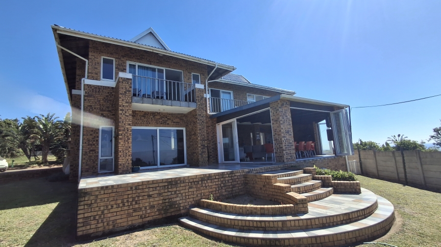 4 Bedroom Property for Sale in Leisure Bay KwaZulu-Natal