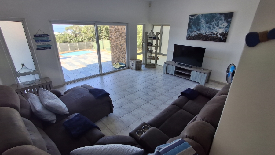 4 Bedroom Property for Sale in Leisure Bay KwaZulu-Natal