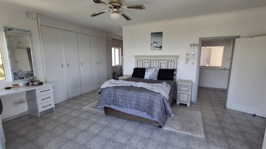 4 Bedroom Property for Sale in Leisure Bay KwaZulu-Natal