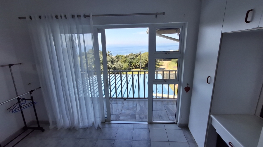 4 Bedroom Property for Sale in Leisure Bay KwaZulu-Natal