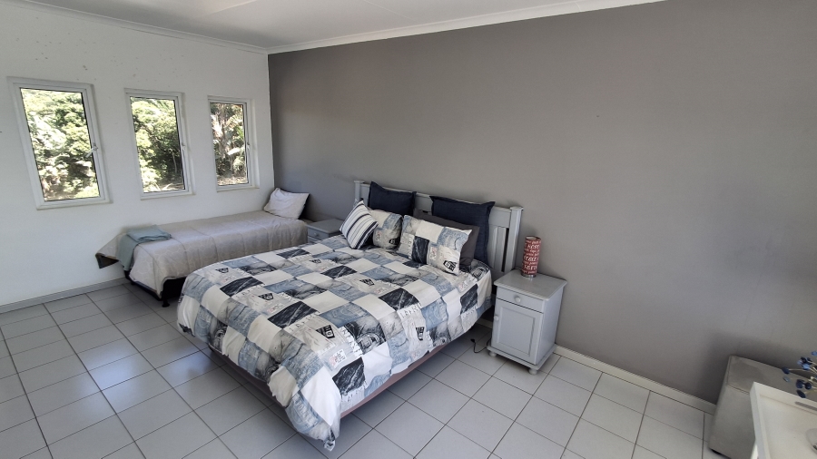 4 Bedroom Property for Sale in Leisure Bay KwaZulu-Natal