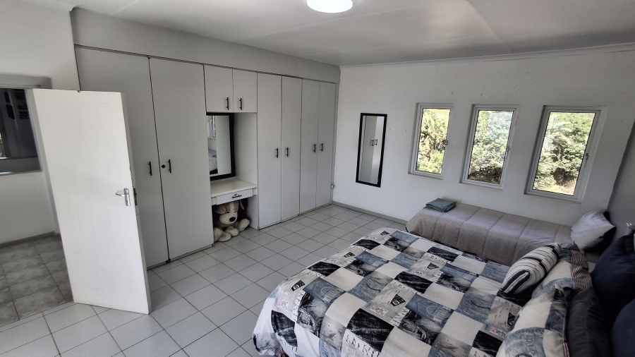 4 Bedroom Property for Sale in Leisure Bay KwaZulu-Natal
