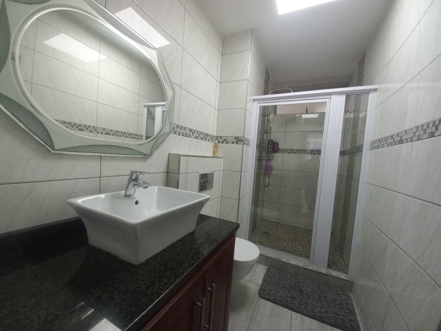 2 Bedroom Property for Sale in North Beach KwaZulu-Natal