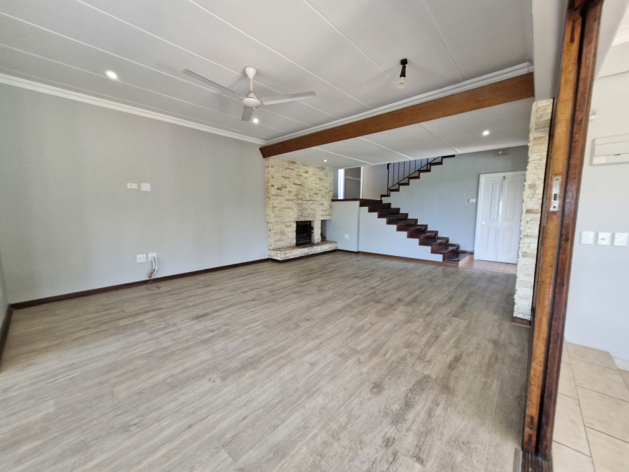 To Let 3 Bedroom Property for Rent in Dawncliffe KwaZulu-Natal