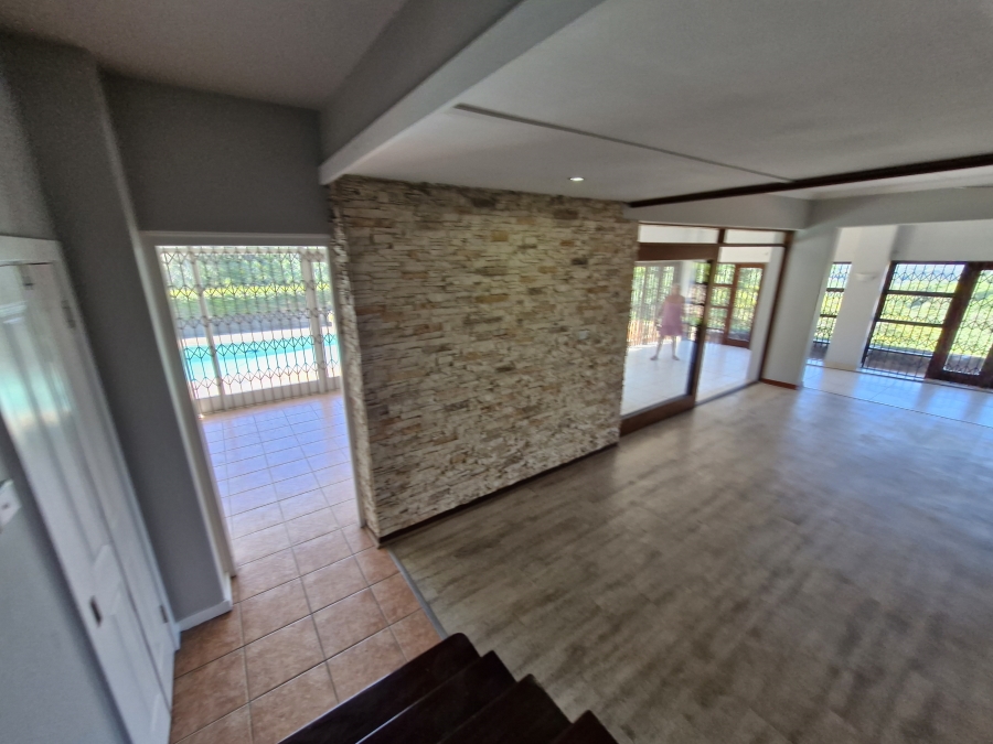 To Let 3 Bedroom Property for Rent in Dawncliffe KwaZulu-Natal
