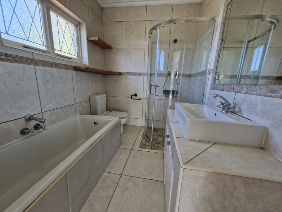 To Let 3 Bedroom Property for Rent in Dawncliffe KwaZulu-Natal