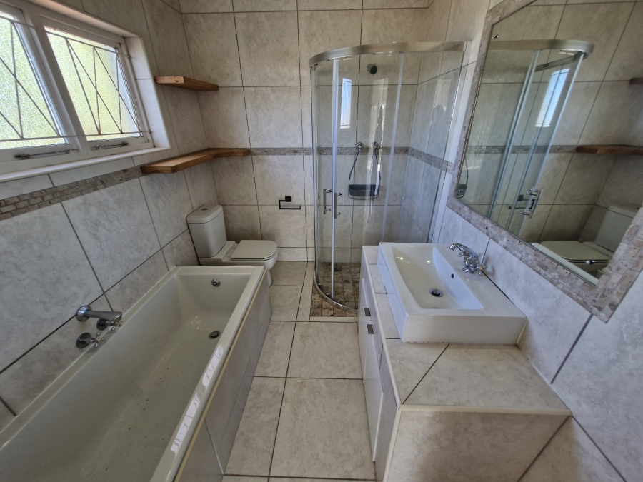 To Let 3 Bedroom Property for Rent in Dawncliffe KwaZulu-Natal