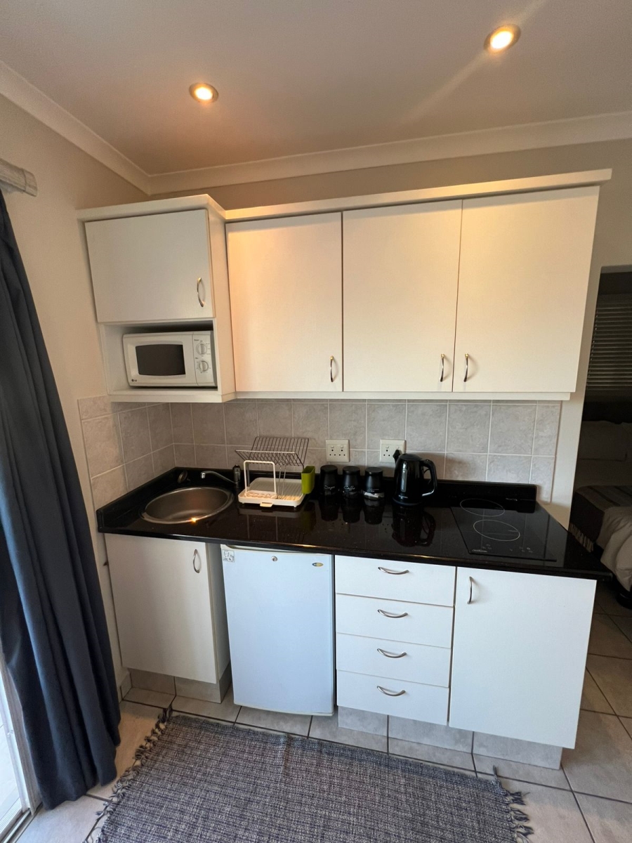 To Let 1 Bedroom Property for Rent in Dawncliffe KwaZulu-Natal