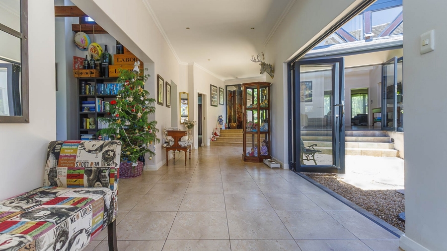 5 Bedroom Property for Sale in Cotswold Downs Estates KwaZulu-Natal