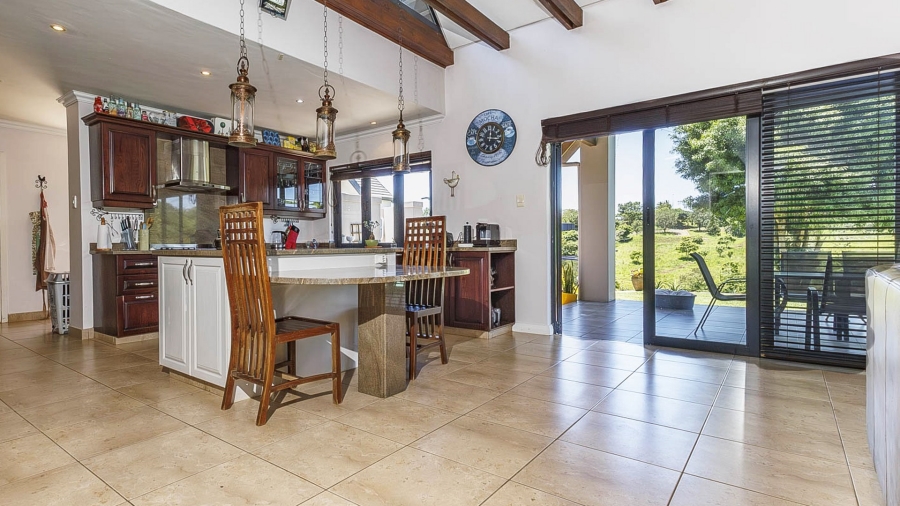 5 Bedroom Property for Sale in Cotswold Downs Estates KwaZulu-Natal