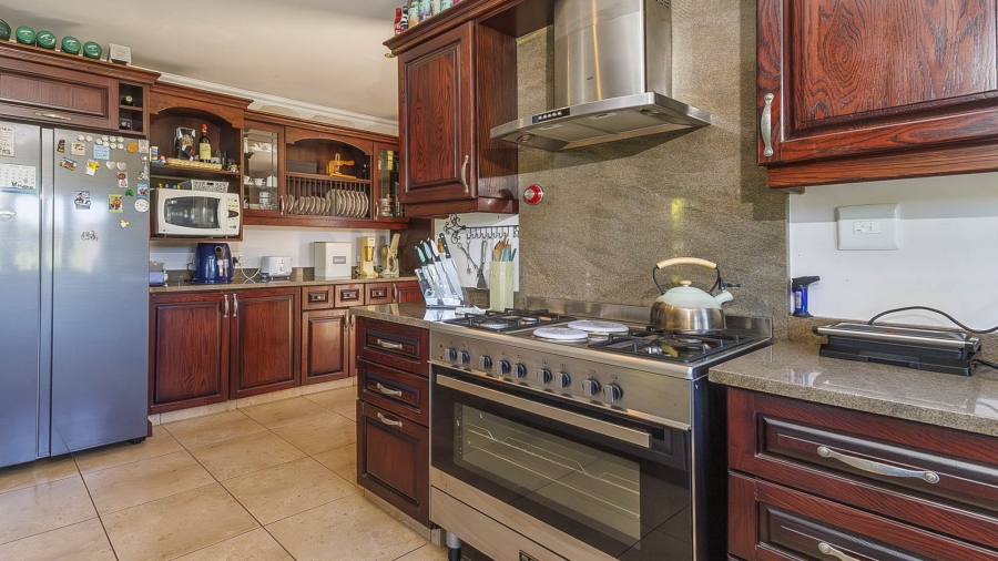 5 Bedroom Property for Sale in Cotswold Downs Estates KwaZulu-Natal