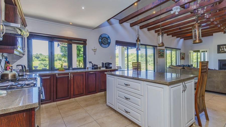 5 Bedroom Property for Sale in Cotswold Downs Estates KwaZulu-Natal