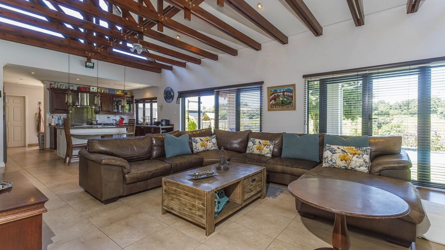 5 Bedroom Property for Sale in Cotswold Downs Estates KwaZulu-Natal