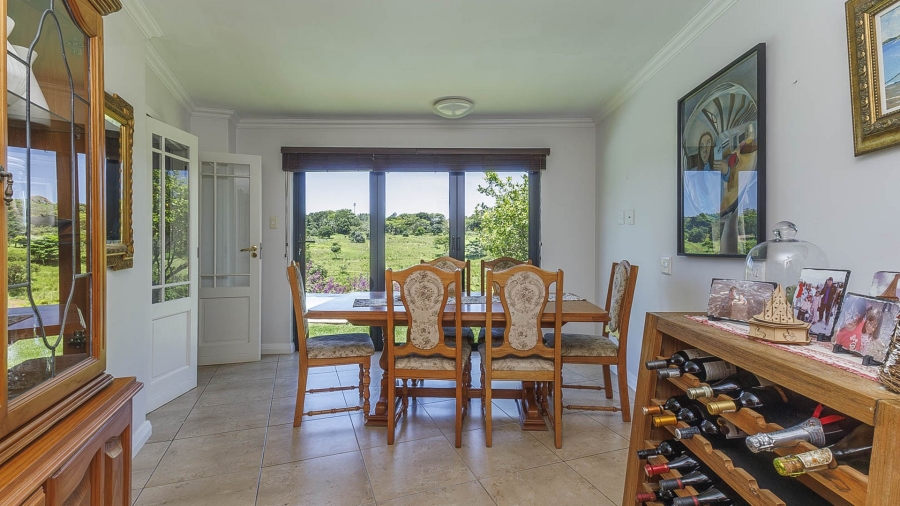 5 Bedroom Property for Sale in Cotswold Downs Estates KwaZulu-Natal