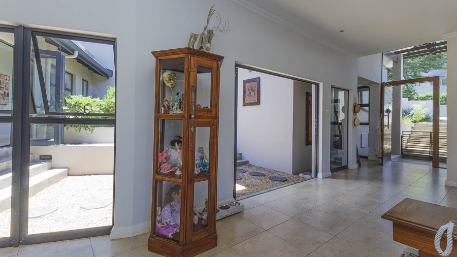 5 Bedroom Property for Sale in Cotswold Downs Estates KwaZulu-Natal