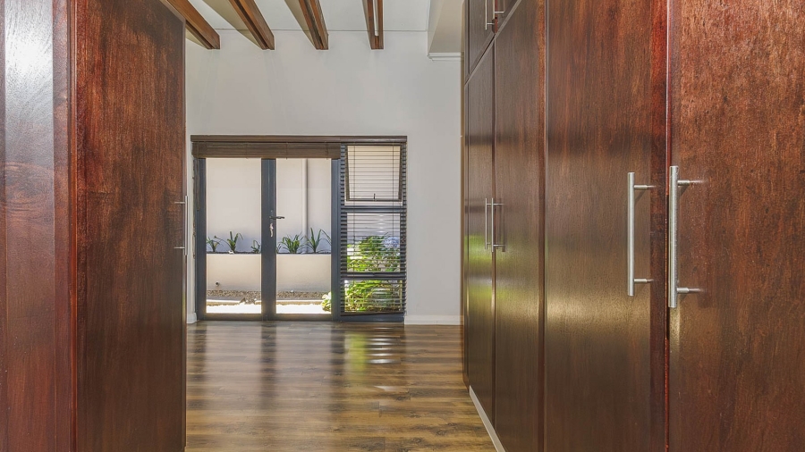 5 Bedroom Property for Sale in Cotswold Downs Estates KwaZulu-Natal