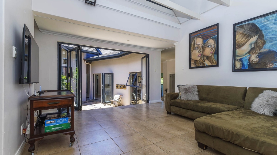 5 Bedroom Property for Sale in Cotswold Downs Estates KwaZulu-Natal