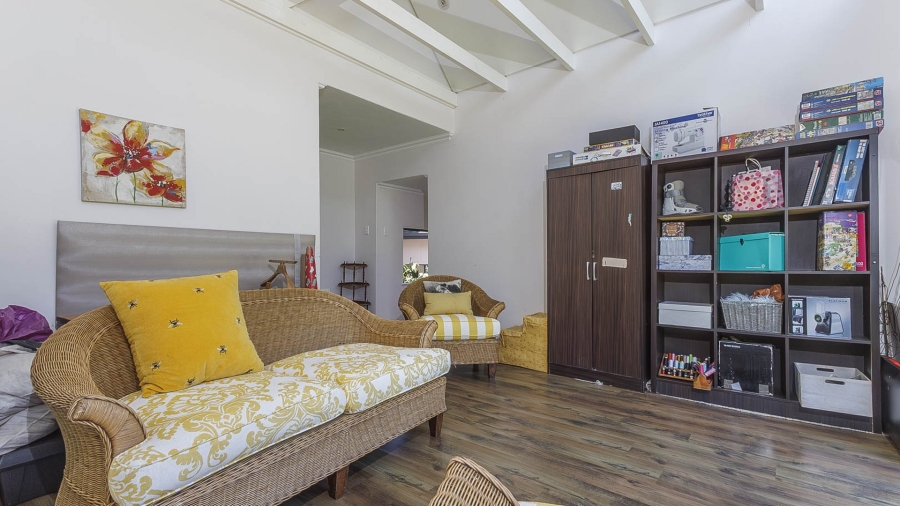 5 Bedroom Property for Sale in Cotswold Downs Estates KwaZulu-Natal